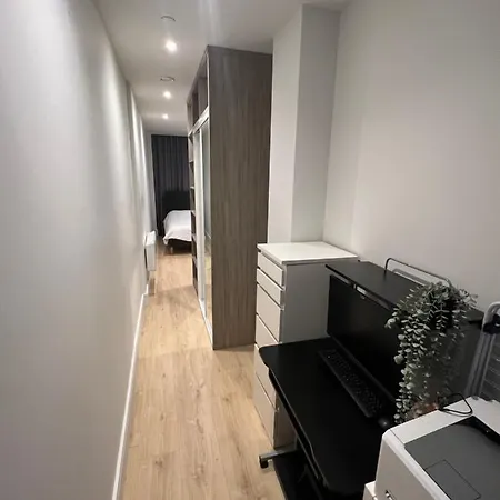 Apartment Lhr *