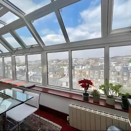 Kensington Heights Apartment London