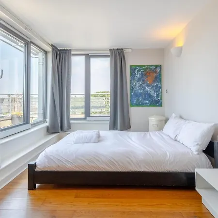 Apartment Lovely 2bd Flat With Balcony - Stoke Newington