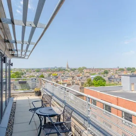 Apartment Lovely 2bd Flat With Balcony - Stoke Newington London