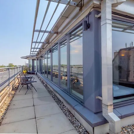 Apartment Lovely 2bd Flat With Balcony - Stoke Newington