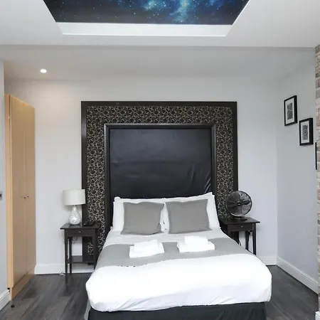 Apartment W6 London