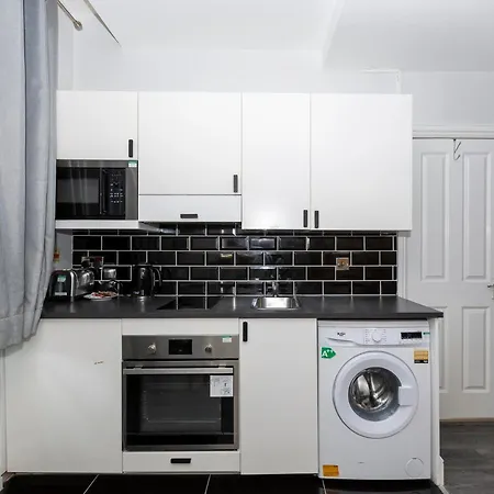 W6 London