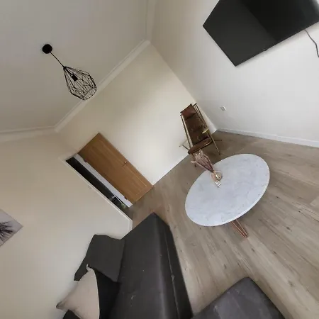 Beautiful 2-bed Flat In The Heart Of Hendon Apartment *