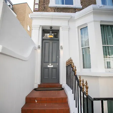 W6 London