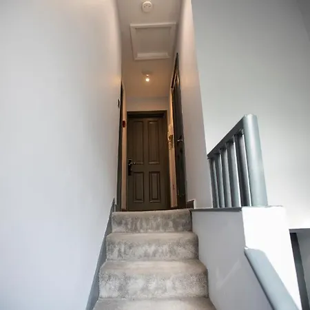 W6 Apartment