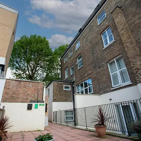 W6 Apartment *