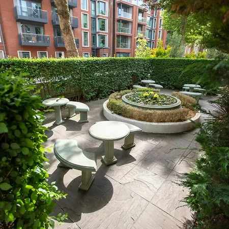 W6 * London