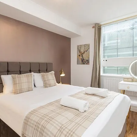 Lovely Near Hyde Park & Oxford St Apartment London