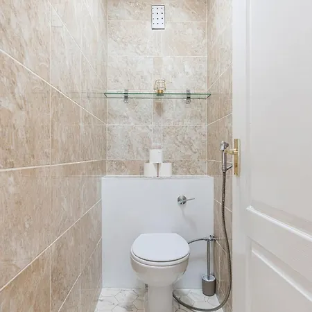 Lovely Near Hyde Park & Oxford St London