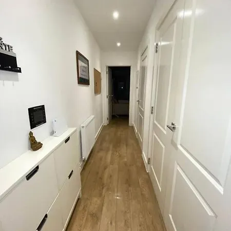 Cozzy In Camberwell Apartment *