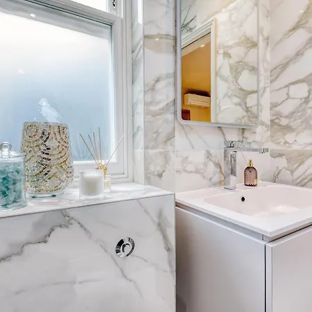 Marble Arch 3-hosted By Sweetstay Apartment