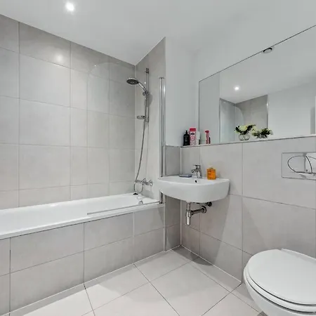 Modern 2br 15 Mins Away From London Brigde Dp136 Appartamento *