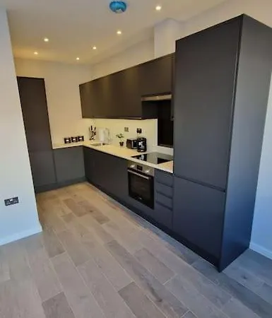 Apartment Dream Finchley 4 Min Walk To The Train