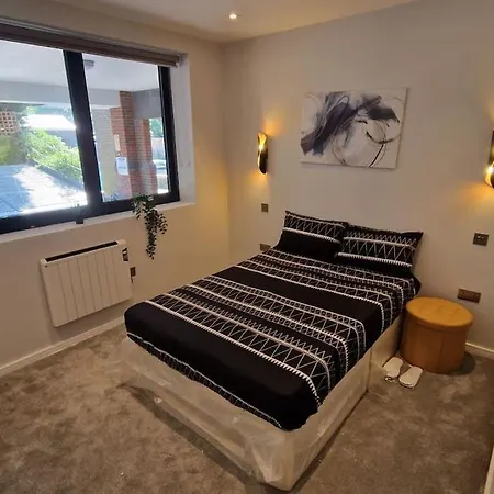 Dream Finchley 4 Min Walk To The Train * Hendon
