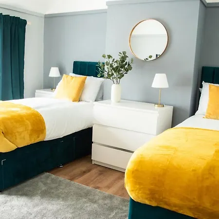 West London Hideaway - Free Parking! * Ealing