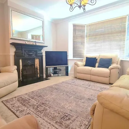 Homestay Private In East Ham London