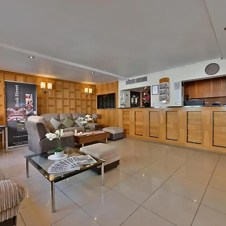 Kensington Court - Earls Court