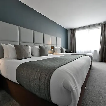 Kensington Court - Earls Court