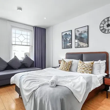 Apartment Modern Chic Piccadilly 1-br Vr14 London