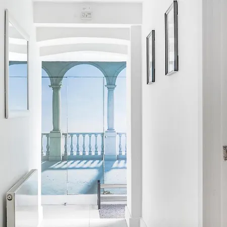 Spacious 2 Bedroom In Camden Apartment