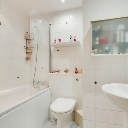 Apartment Spacious 2 Bed 2 Bath Kings Cross *