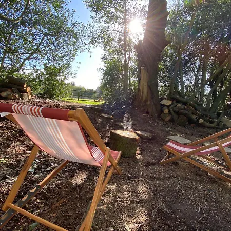 The Secret & Hideaway Caravan Cudham