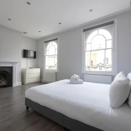 Charming Character House * London