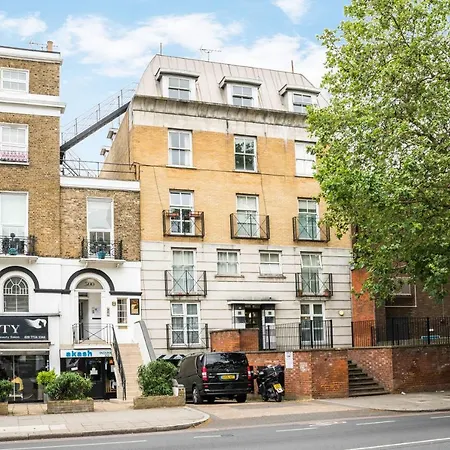 Charming Spacious 2br Flat Near Station Parking Londres