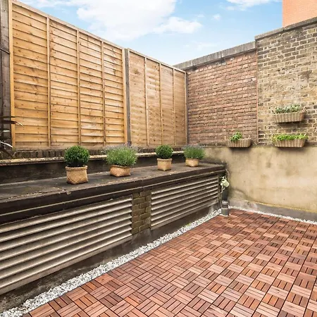 Apartamento Charming Spacious 2br Flat Near Station Parking *