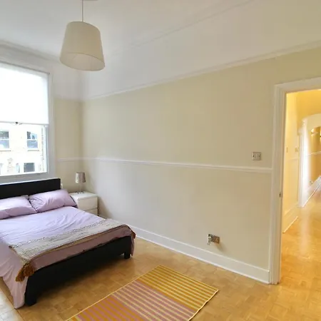 The At Athol House Apartment London