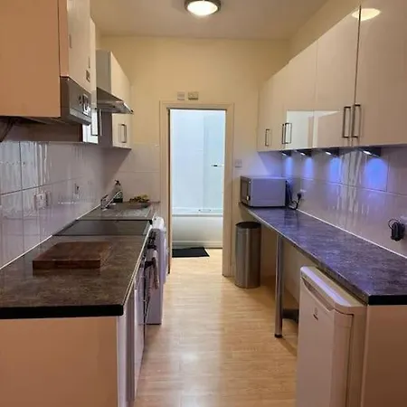 Studio Flat In Central * London