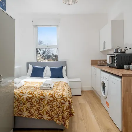 Apartment Walthamstow London