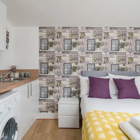 Walthamstow Apartment