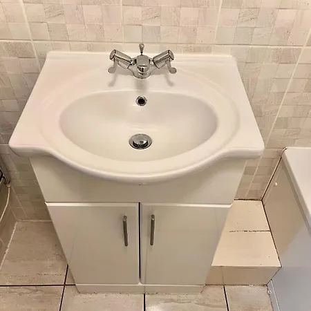 Apartment White Chapel Holiday 2 Bedroom London