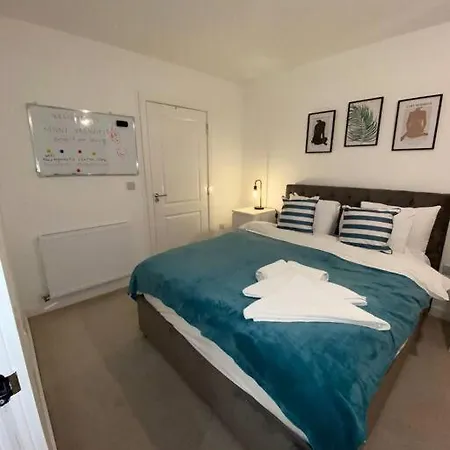 Cozzy In Camberwell Apartment *