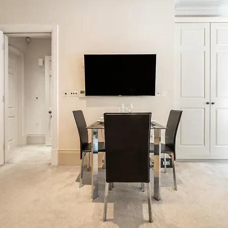 Apartment The Hertford Residences London