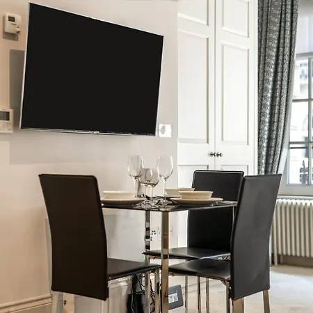 Apartment The Hertford Residences *