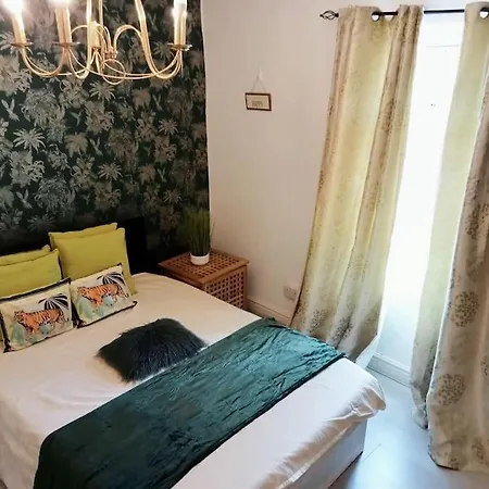 Cosy Flat In Whitechapel, *