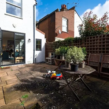 Pbc Perfect Family For Visiting Wimbledon Holiday home *
