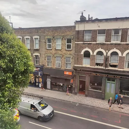 Homestay Beautiful And Homely Accommodation, Archway In Islington Near Camden Town *