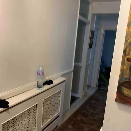 Entire 2 Bedroom Appartamento Londra