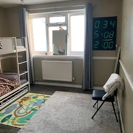 Appartamento Entire 2 Bedroom *