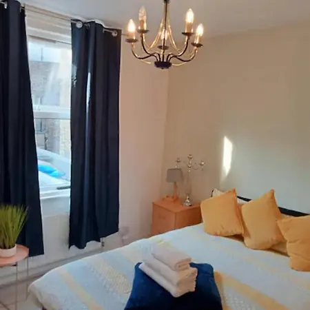 Cosy Flat In Whitechapel,