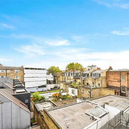 Chapel Market, Studio In Angel- Sleeps Upto 3