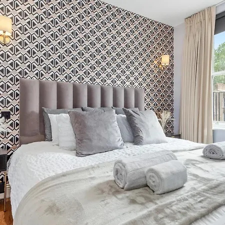 Stylish 2 Bedroom In Westminster Sleeps 5 With Ac * London