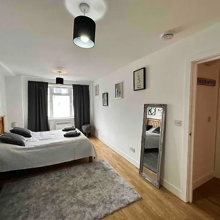 Bright And Cosy 1 Bed Flat Next To Tower Bridge London