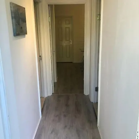 Entire Private House In The Heart Of Apartment