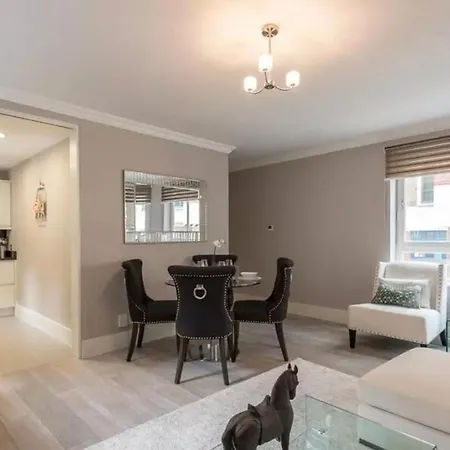 Mayfair W1 *