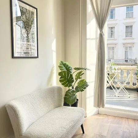 Belgrave Apartments, Westminster Apartment *